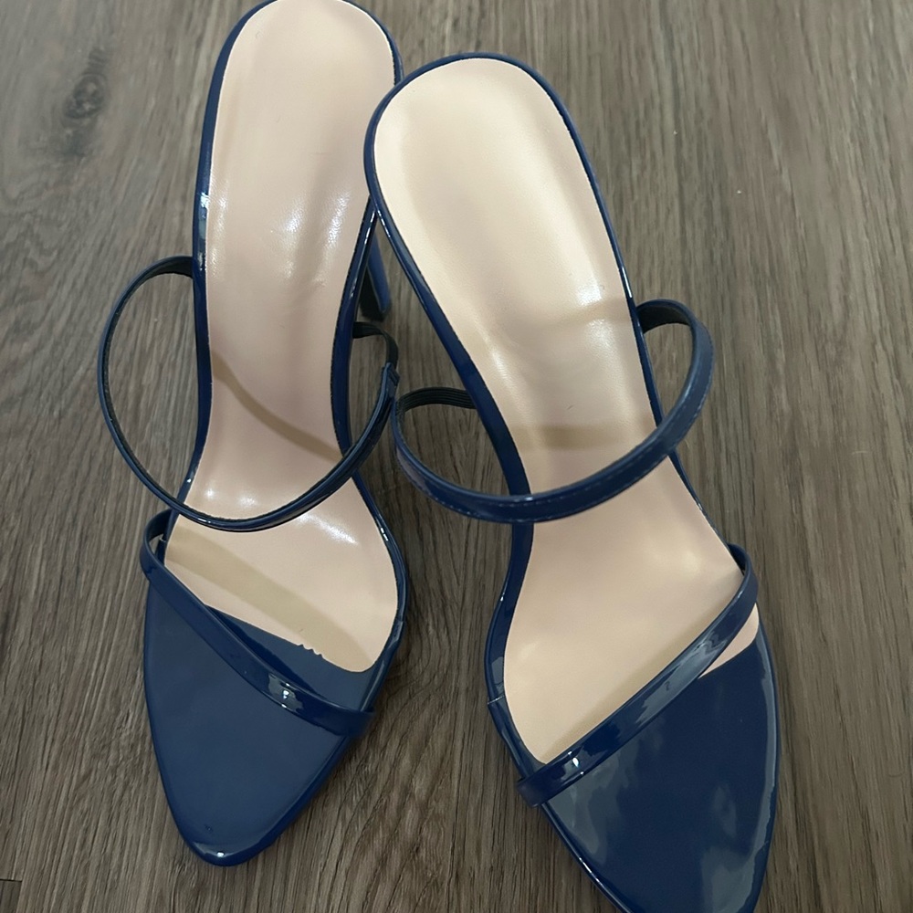 Elegant Navy Women's Heels - Picture 1 of 7